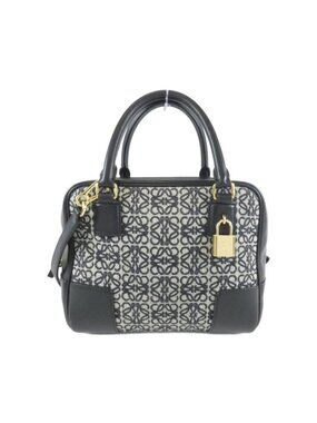 Loewe Amazona 19 Bag